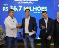 Governador libera R$ 350 milhões para obras e equipamentos em nove cidades