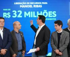 Ratinho Junior confirma mais de R$ 453 milhões para obras em 11 municípios