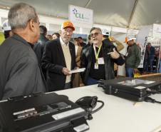 Governador em exercício destaca produção avícola paranaense em evento do setor