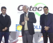 Governador em exercício destaca produção avícola paranaense em evento do setor
