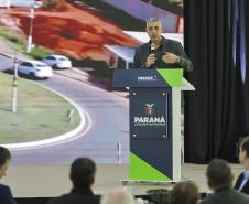 Em reunião com taxistas, governador destaca linha de crédito para a categoria