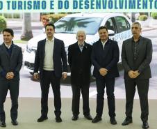 Em reunião com taxistas, governador destaca linha de crédito para a categoria