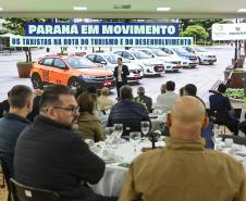 Em reunião com taxistas, governador destaca linha de crédito para a categoria