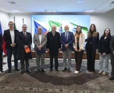 Paraná apresenta ambiente de negócios a empresas tchecas em encontro no Palácio Iguaçu