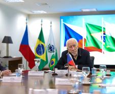 Paraná apresenta ambiente de negócios a empresas tchecas em encontro no Palácio Iguaçu