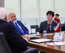 Paraná apresenta ambiente de negócios a empresas tchecas em encontro no Palácio Iguaçu
