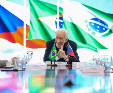 Paraná apresenta ambiente de negócios a empresas tchecas em encontro no Palácio Iguaçu