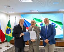 Paraná apresenta ambiente de negócios a empresas tchecas em encontro no Palácio Iguaçu