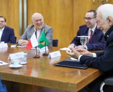 Paraná apresenta ambiente de negócios a empresas tchecas em encontro no Palácio Iguaçu
