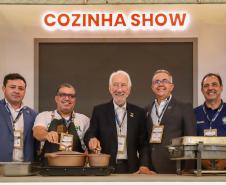 Estado divulga destinos, gastronomia e serviços turísticos no FITCataratas