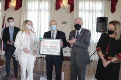 Vice-governador participa de homenagem a Paulo Pimentel