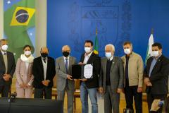 Estado, Sanepar e Itaipu garantem investimento de R$ 84,6 milhões em saneamento e segurança hídrica