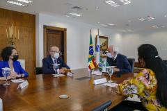 Darci Piana apresenta potenciais do Paraná ao embaixador da Espanha