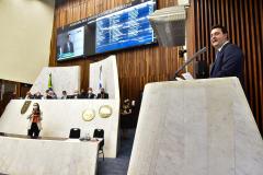 Na Assembleia, governador destaca projetos de infraestrutura que vão transformar o Paraná