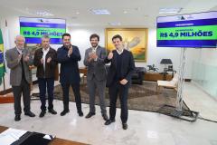 Governador libera R$ 26 milhões do programa Asfalto Novo, Vida Nova para mais cinco municípios