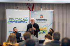 Secretaria de Educação e empresas agrícolas discutem matriz curricular do curso do setor