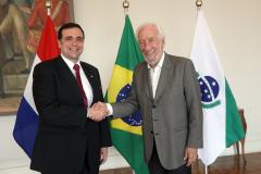 Piana destaca ao embaixador do Paraguai ações do Paraná na infraestrutura e educação