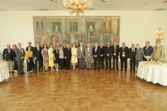 Representantes de 39 países: Piana apresenta potencial do Paraná ao Corpo Consular