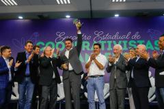 Governador destaca papel das cooperativas no crescimento econômico do Paraná