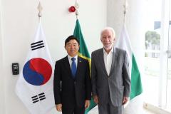 Darci Piana apresenta potenciais do Paraná ao cônsul-geral da Coreia do Sul em São Paulo