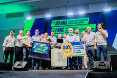 Estado anuncia R$ 63,5 milhões em kits tecnológicos para escolas municipais