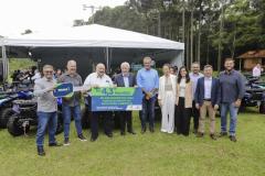 Governo entrega equipamentos e carros para reforçar cuidados com Unidades de Conservação