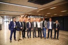 A UniFestval foi organizada em escolas temáticas, alinhadas aos pilares estratégicos do negócio, entre elas Escola do Encantamento, Escola do Varejo do Futuro, Escola do Crescimento, Escola da Qualidade e ESG, Escola do Cuidado, Escola do Acolhimento e Escola + Festval. 