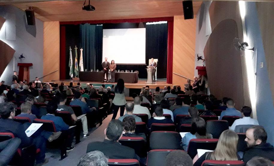 Evento do DER-PR reúne especialistas e discute segurança rodoviária