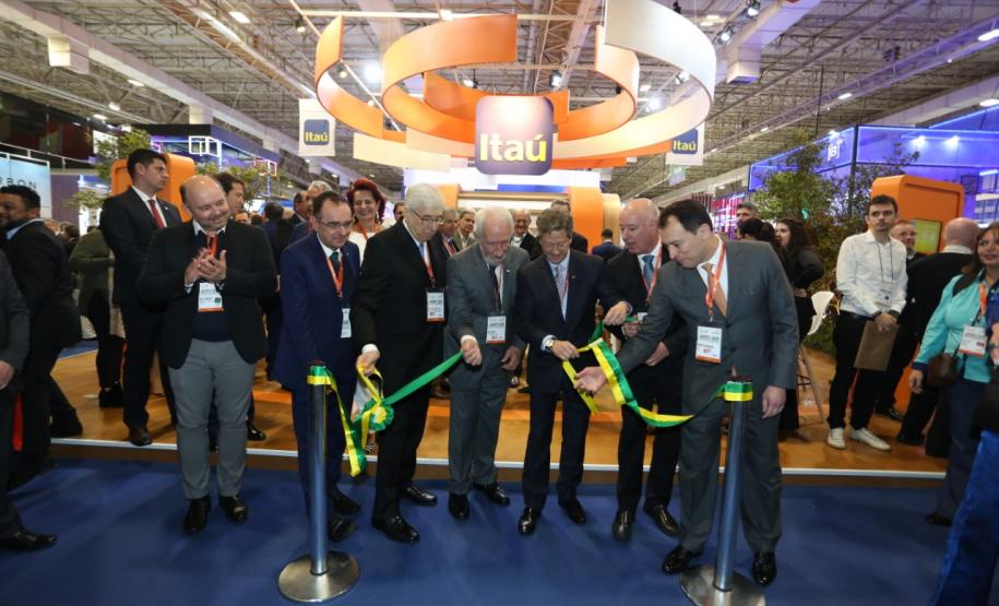 Piana representa o Paraná em evento de distribuidores de automóveis