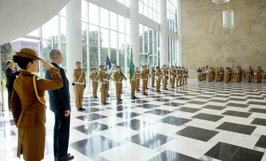 Paraná quer ampliar parcerias comerciais e inovação com a Holanda