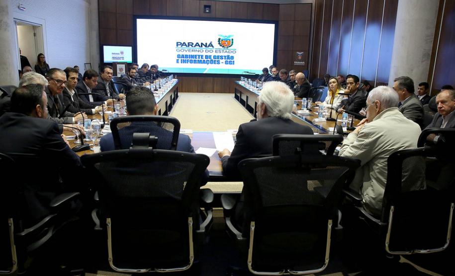 Empresários tchecos vêm ao Paraná para formalizar parcerias