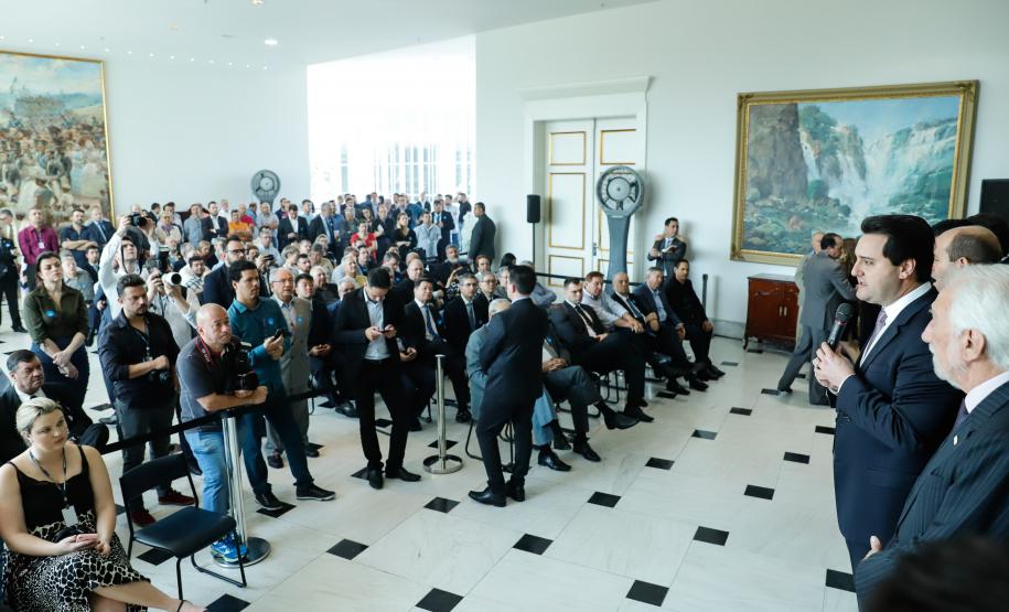 Paraná retira 60 mil itens do regime de Substituição Tributária