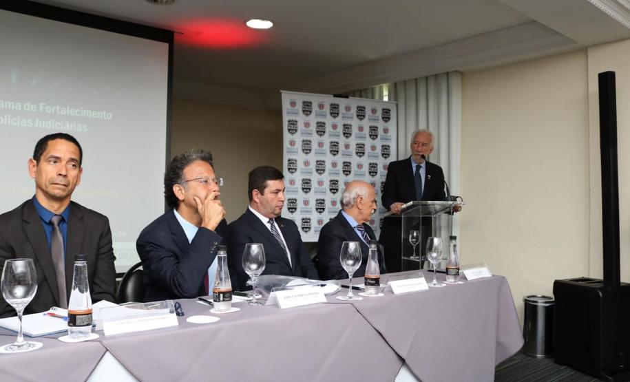 Ministério da Justiça e Secretaria de Segurança Pública do Paraná unem esforços para o fortalecimento da polícia judiciária