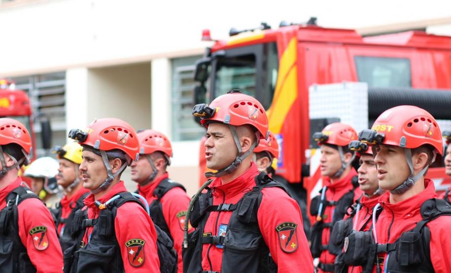 Corpo de Bombeiros condecora Piana