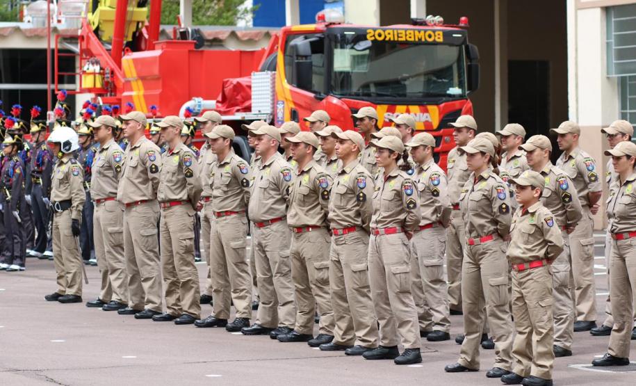 Corpo de Bombeiros condecora Piana