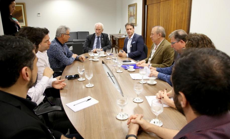 Sanepar colocará totens de serviços nas unidades do Grupo Condor