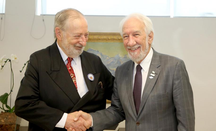 Vice-governador se reúne com representante do Itamaraty