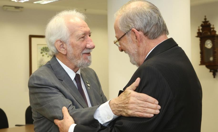 Vice-governador se reúne com representante do Itamaraty