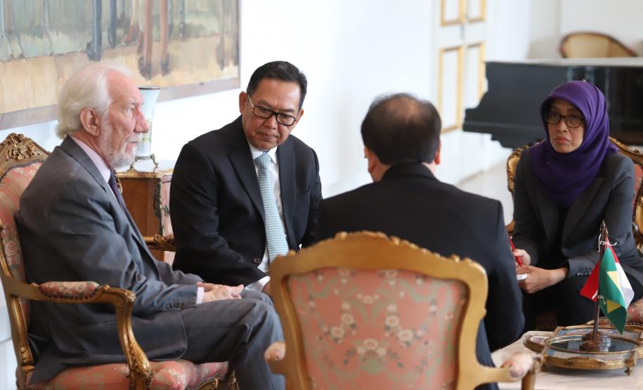 Paraná intensifica aproximação com Indonésia para o comércio de carnes