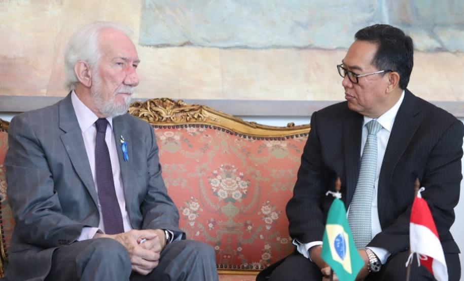 Paraná intensifica aproximação com Indonésia para o comércio de carnes