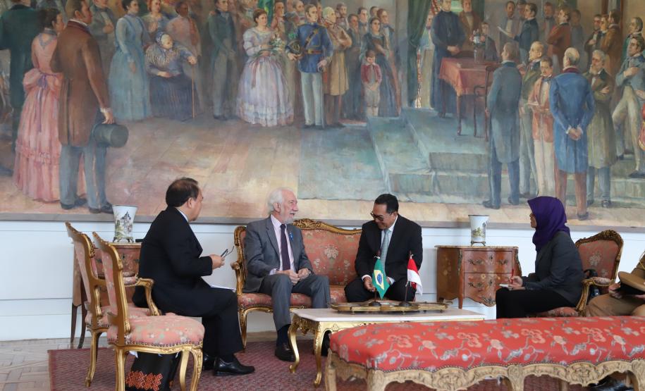 Paraná intensifica aproximação com Indonésia para o comércio de carnes