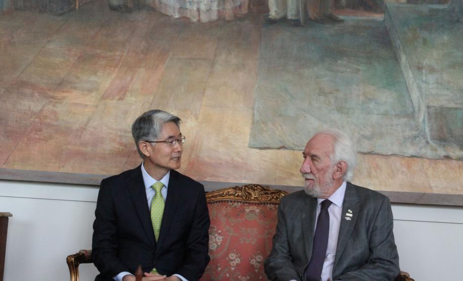 Embaixador da Coréia do Sul foi recebido pelo vice-governador Darci Piana