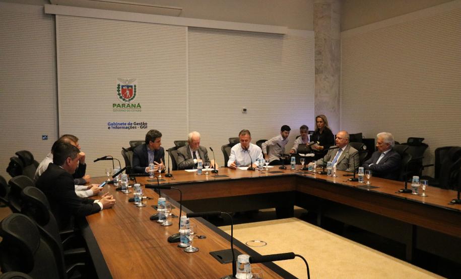 Governo e bancada federal do Paraná discutem concessão de rodovias