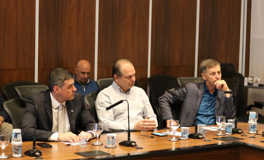 Governo e bancada federal do Paraná discutem concessão de rodovias