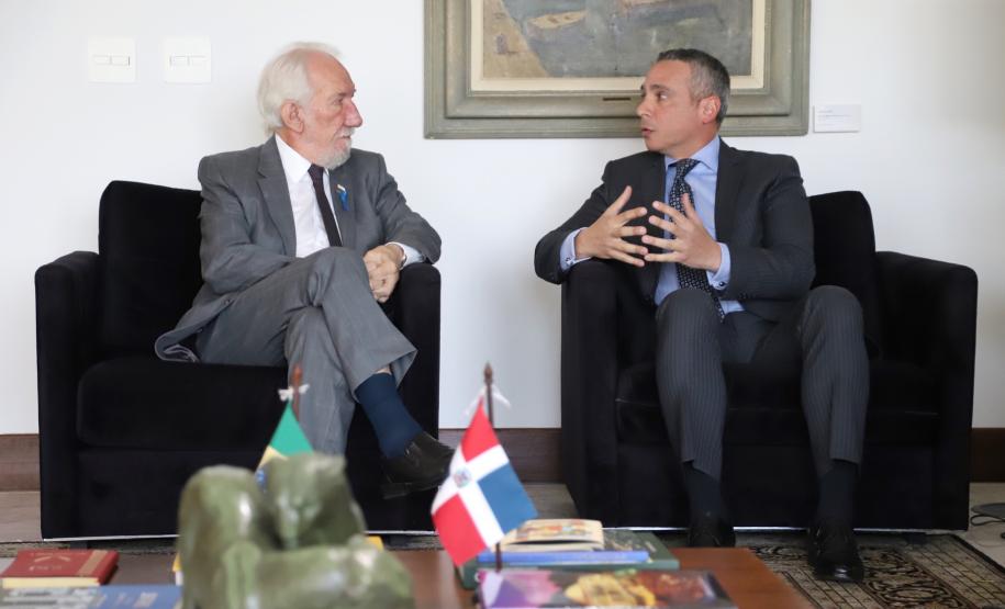 Paraná e República Dominicana querem fortalecer parceria comercial