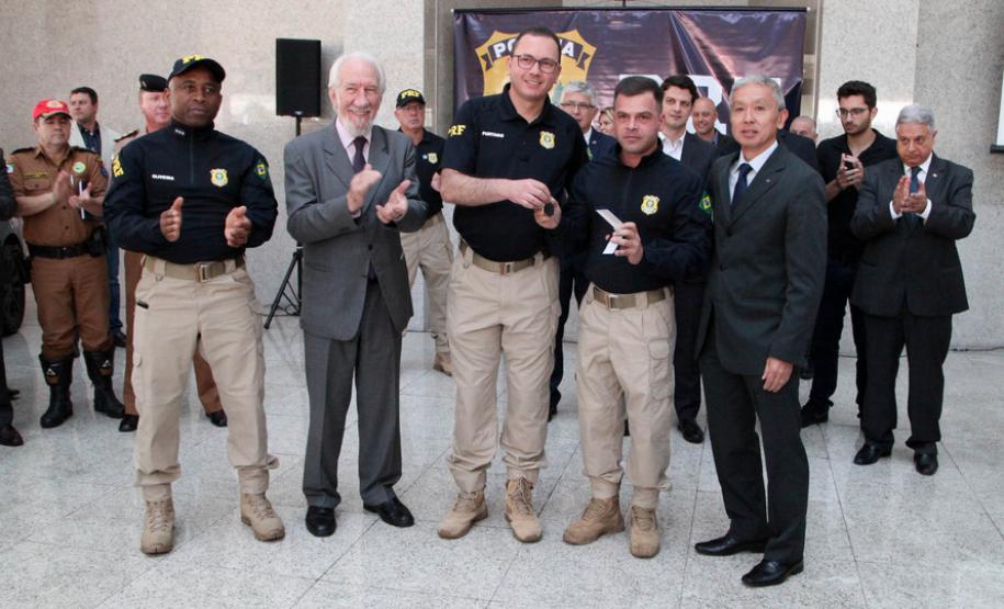 Entrega de viaturas para a PRF