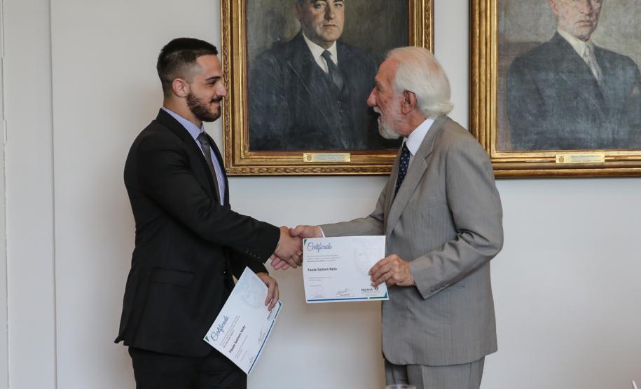 Governo do Paraná amplia diálogo com a juventude