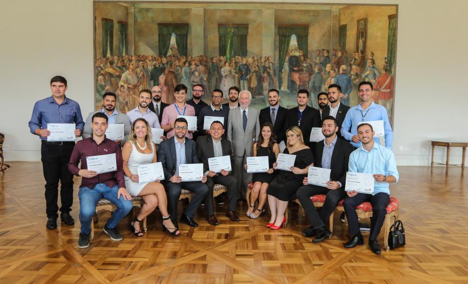 Governo do Paraná amplia diálogo com a juventude