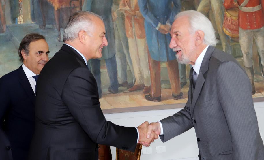 Paraná recebe embaixadores de 22 países e reforça relações internacionais