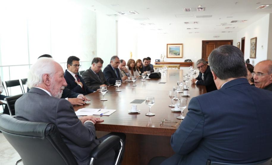 Presidente do Conselho Federal de Medicina enaltece modelo de regionalização da saúde adotado pelo Estado